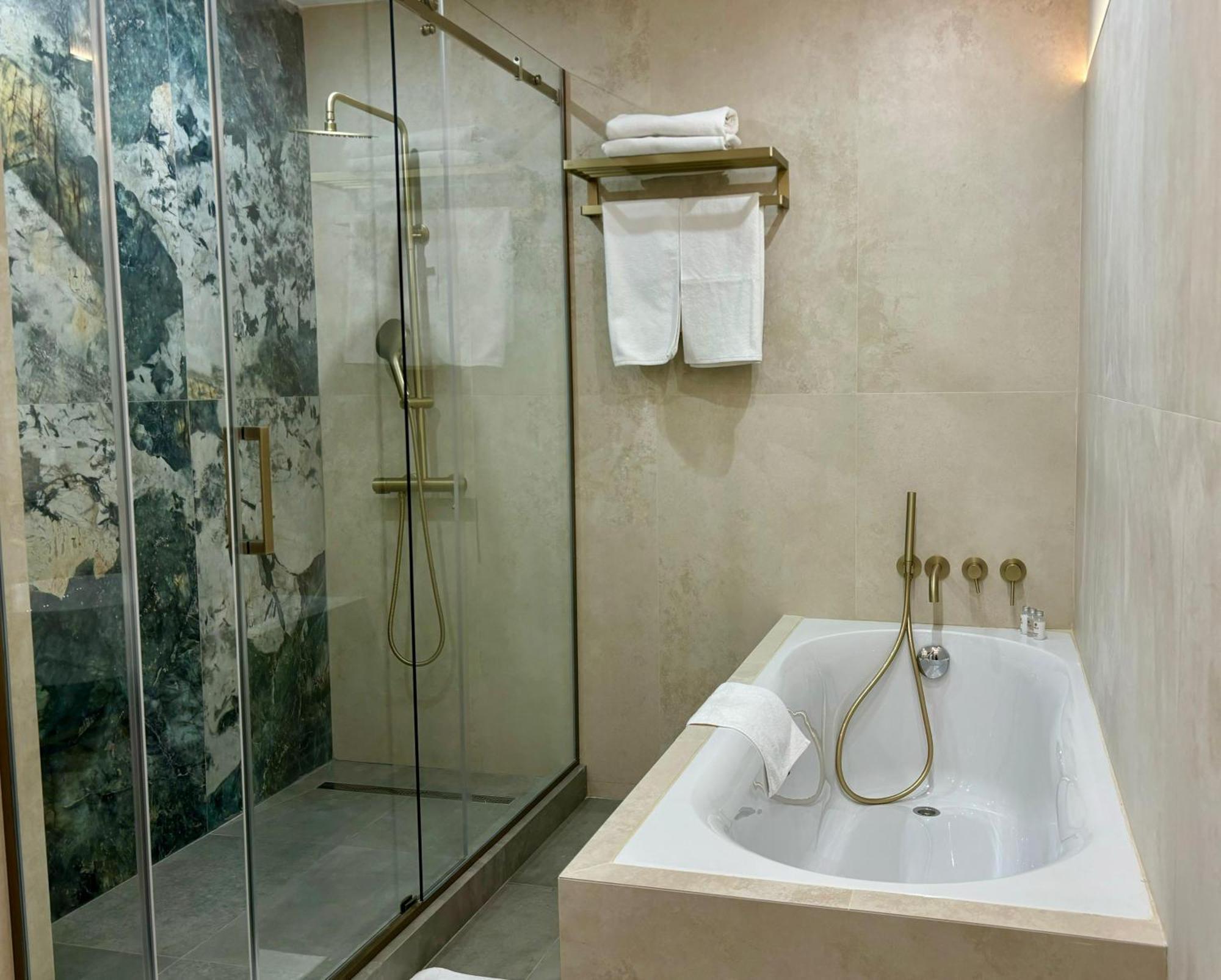 Donatello Boutique Hotel Almaty Exterior photo