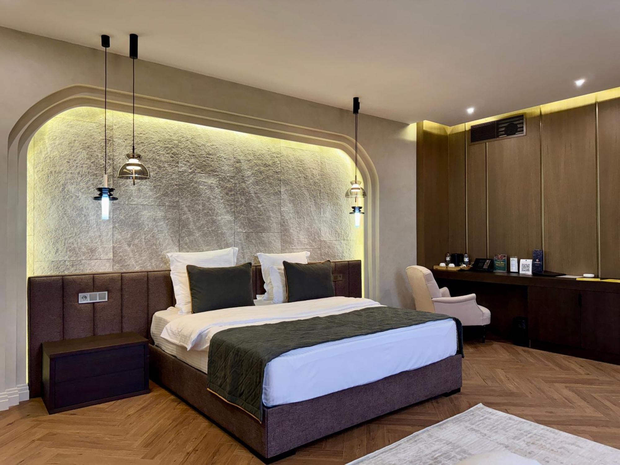 Donatello Boutique Hotel Almaty Exterior photo